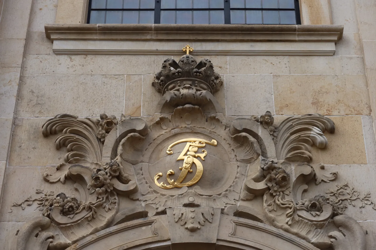 Bronzekors - Christians Kirke 